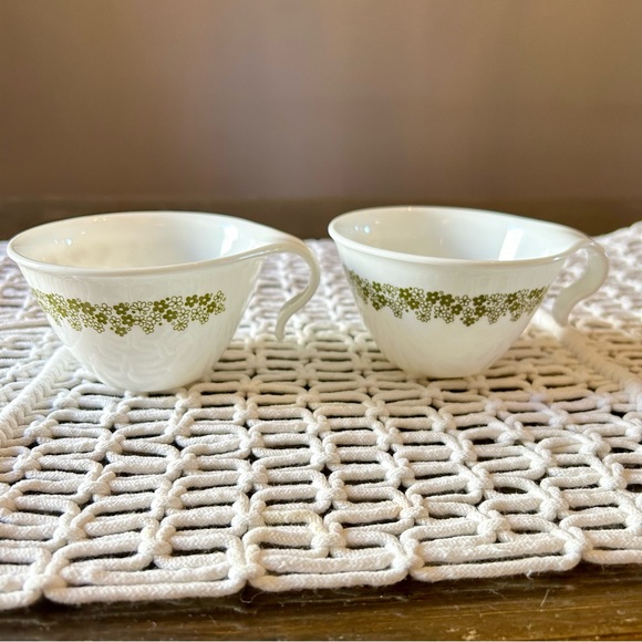 VINTAGE Correlle Spring Blossom Crazy Daisy Tea Cups - Picture 2 of 6